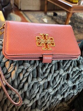 Tory Burch Coral Pink Pebbled Leather Wristlet with Gold Logo